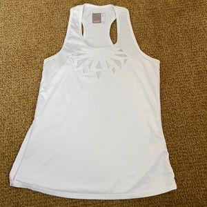 Tennis tank